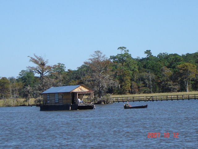 Moving day on the Waccamaw by Pleiades2