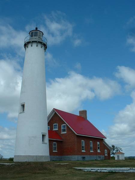 Tawas Point Lighthouse by Lazybeam