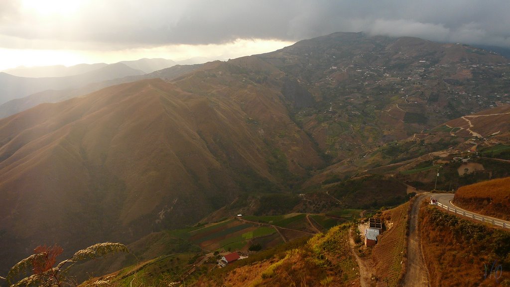 Via Los Teques El Jarillo, Aragua, Venezuela by Will Osorio