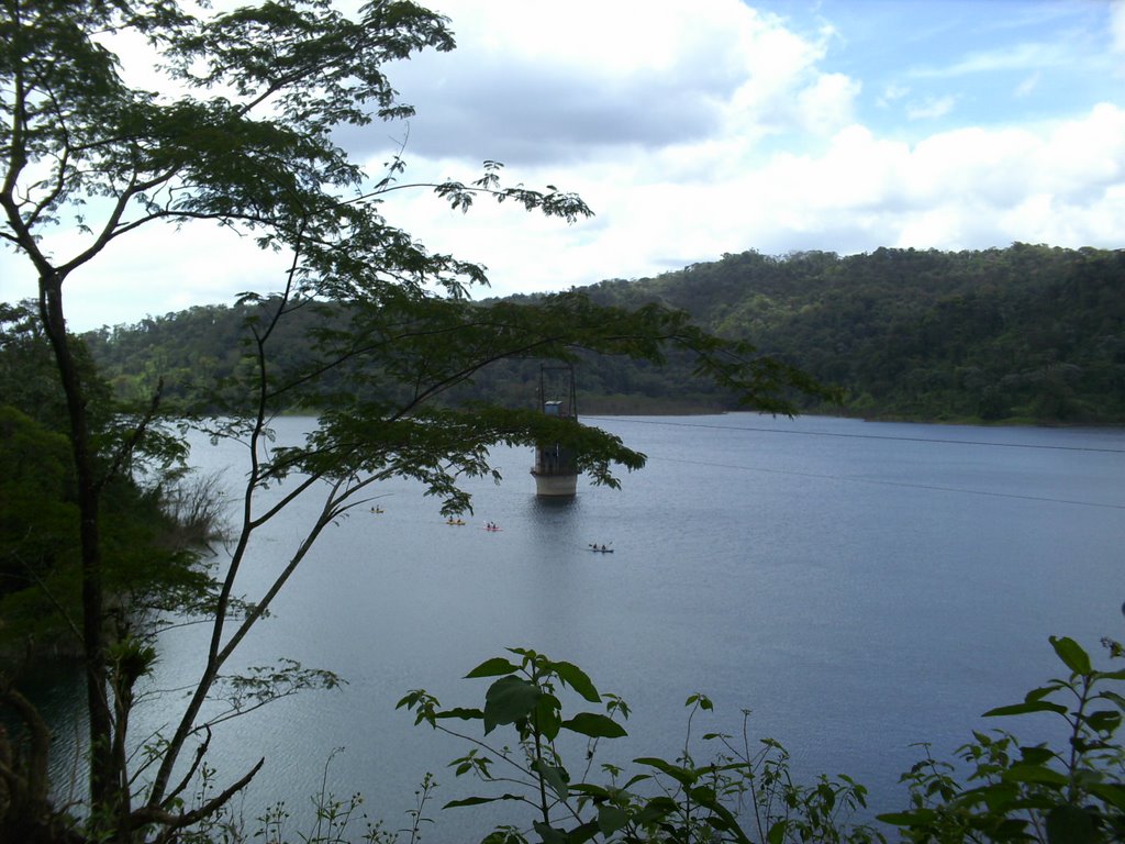 Lago Arena, La Fortuna de San Carlos by retanar