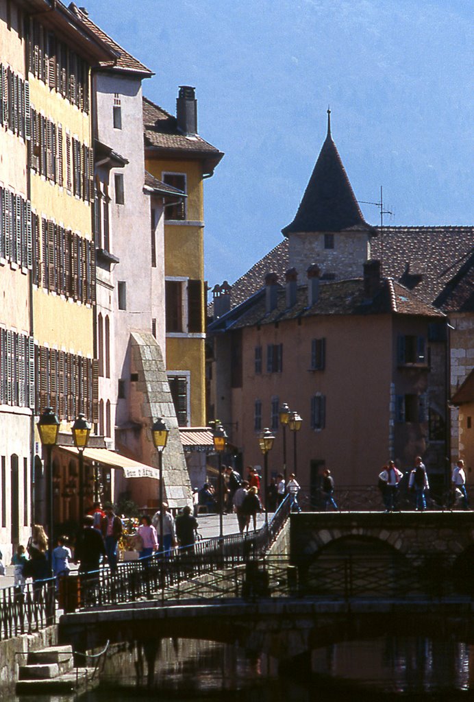 Quai d'Eveche, Annecy by Andrea Allasio