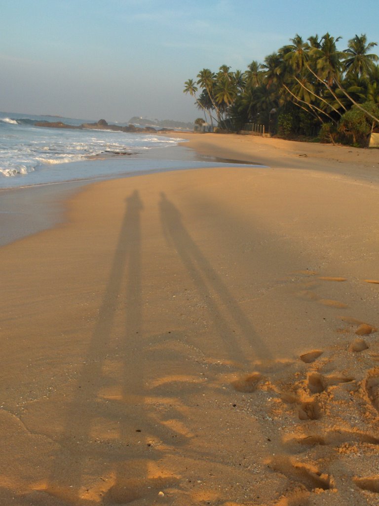 Dalawella beach / Unawatuna Sri Lanka by defunkt