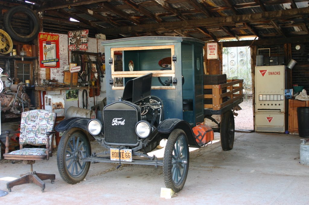 1920's Ford truck by epaliungas