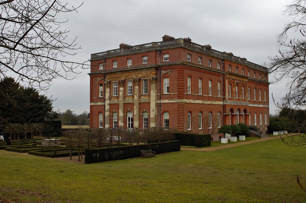 Clandon Park by arunasst