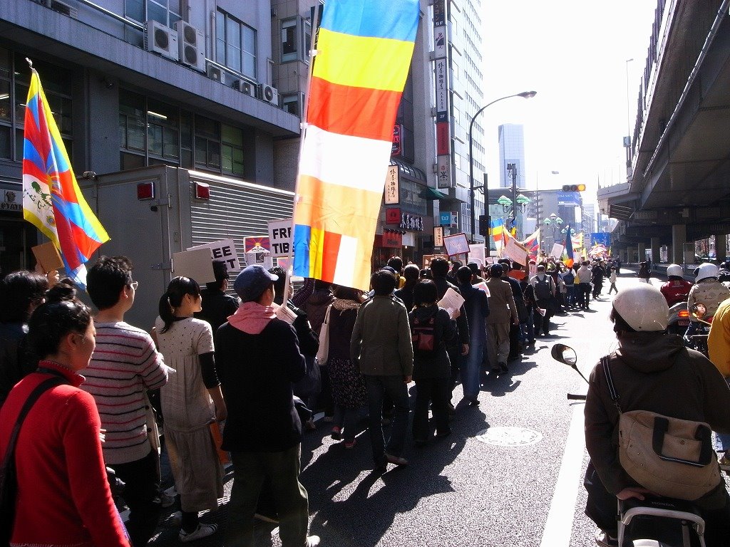 Demonstration parade for Tibet by noiraud