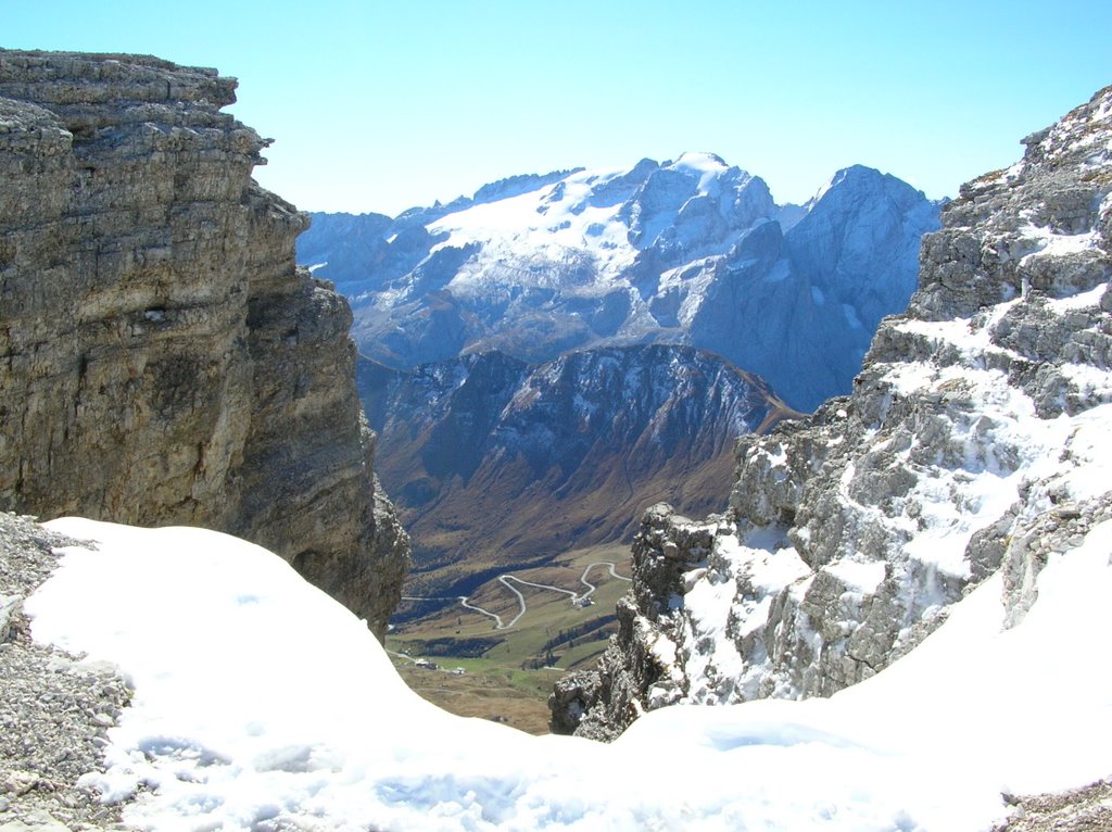 Pordoi Vista Marmolada by Ugo Fabbri