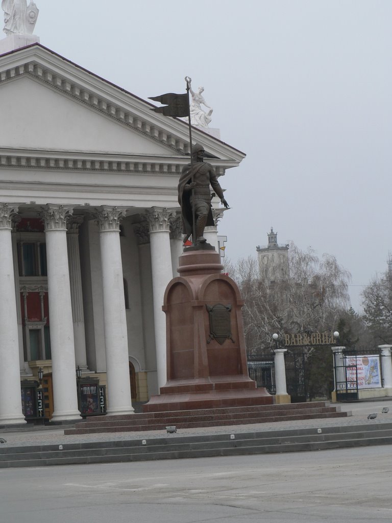 Monument to Alexsander Nevskiy, seems that his live and activity was far avay from Volgograd by DXT 1