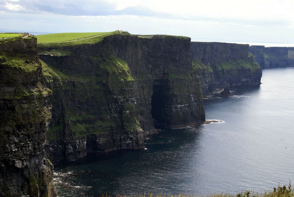 Cliffs of Moher Co. Galway Ireland (Irlandia) by robertok01