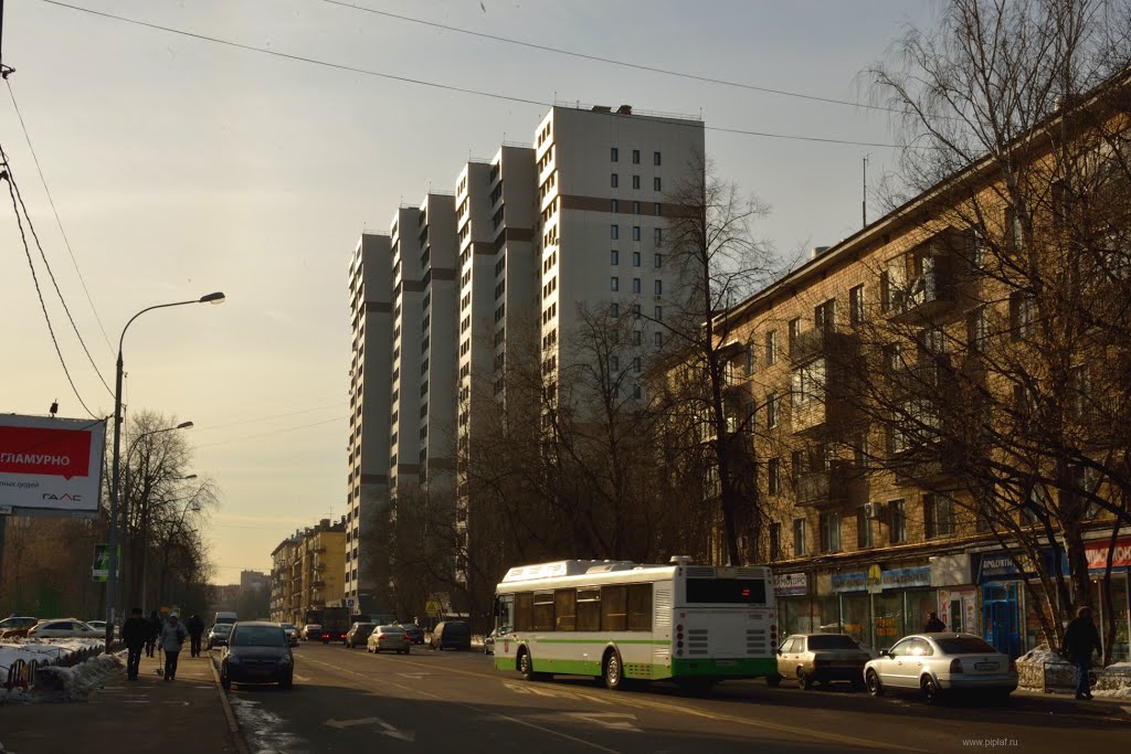 Верхняя Масловка (Verhnjaja Maslovka street) by piplaf