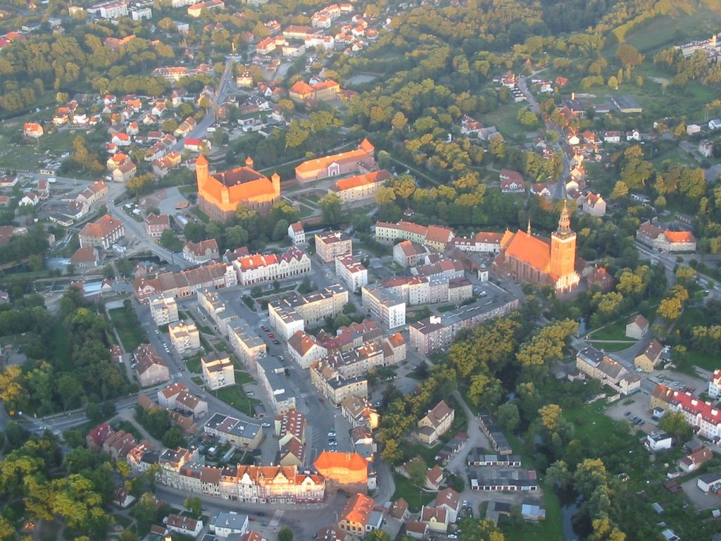 Castle and Church (Lidzbark Warmiński, Poland, VIII 2005, phot.by Bond007) by Przemas (P.Moroz)