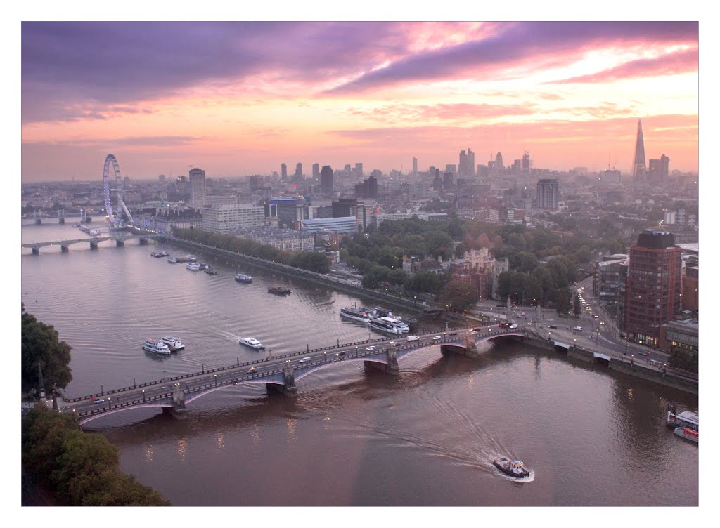 Sunrise: looking south-east from Millbank Tower by Desmond Riordan