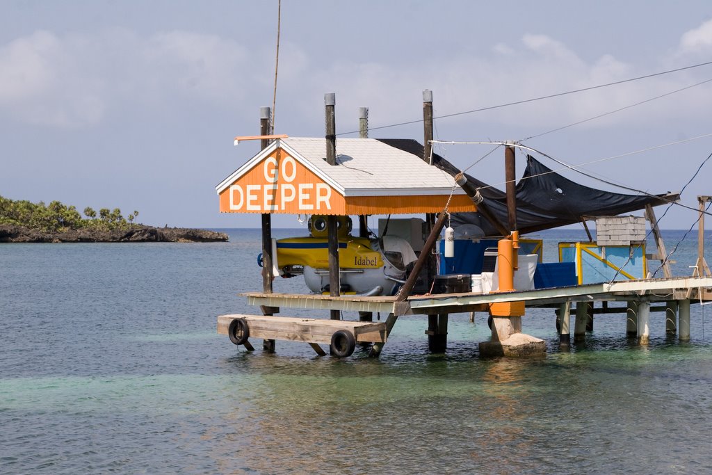 Roatan, Honduras by arro239