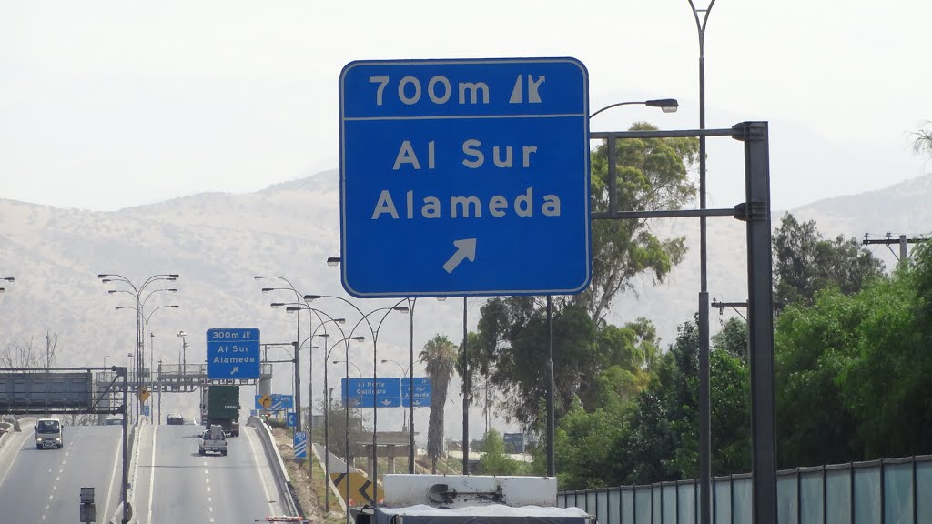 ACCESO A ALAMEDA - AL SUR A 700M by Luis Cesar