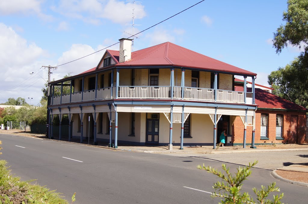 Old Hotel across the road from old train station Northam by spider52