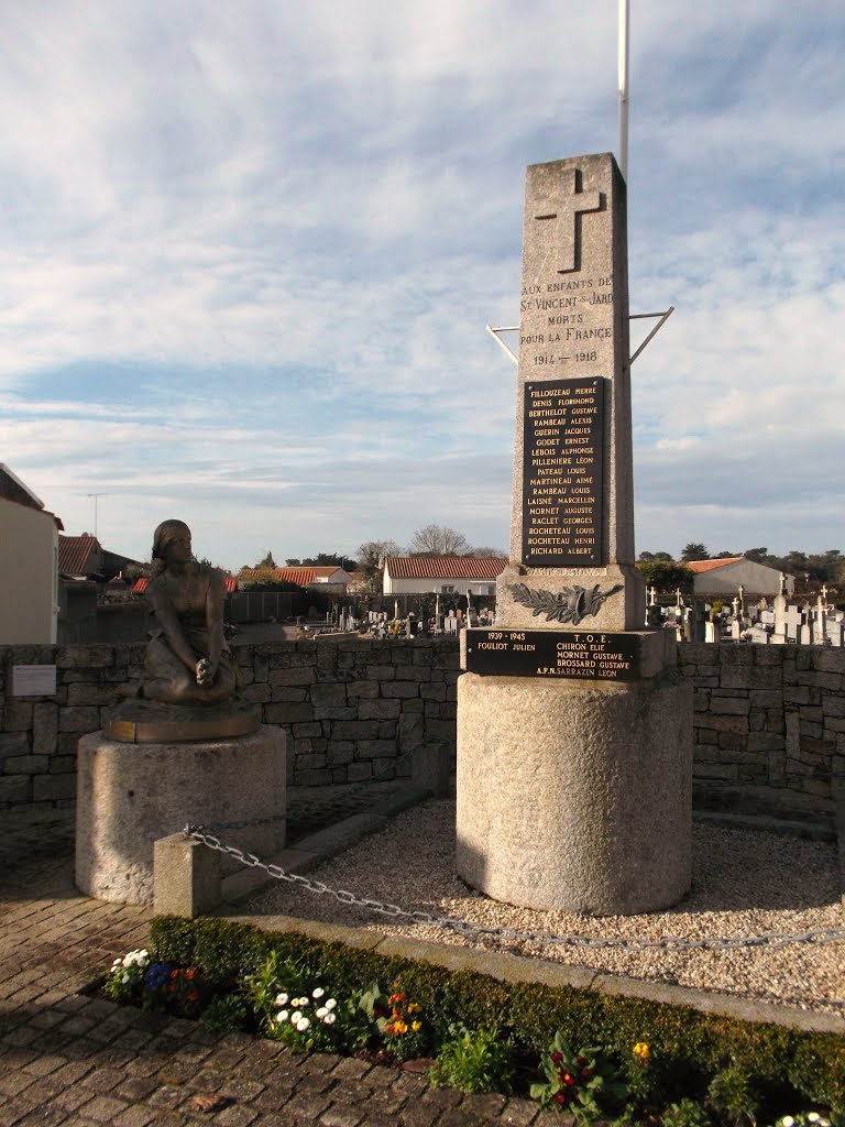 85-Saint Vincent sur Jard monument aux morts by jefrpy