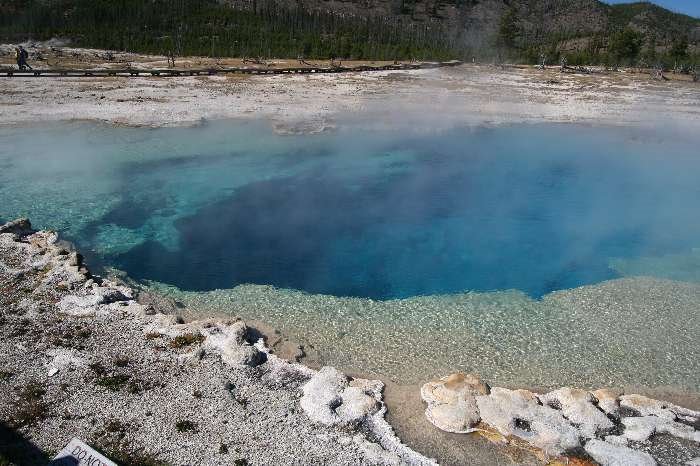 Biscuit Basin by Frank Merfort