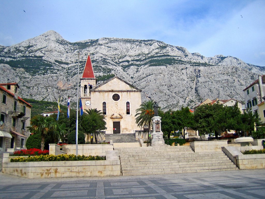 Makarska Square and St. Mark's Cathedral (17th century) by Nikbrovnik