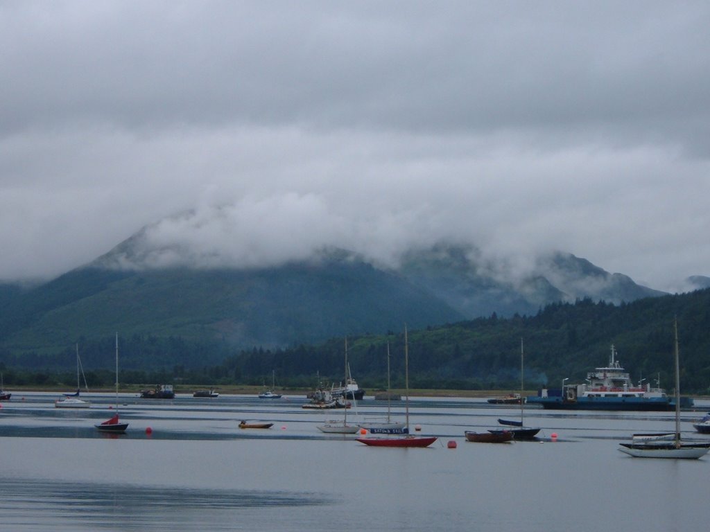 Boats on Holy Loch by mglancy