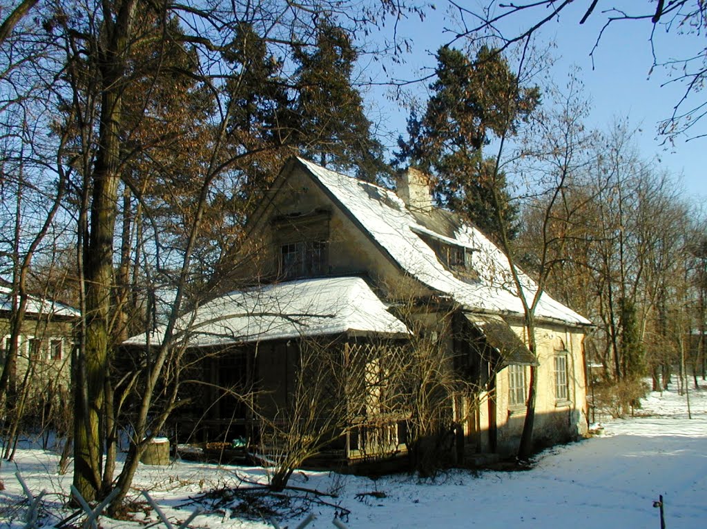 Stary domek na Głowackiego zimowy sen by Fan-Milanowka