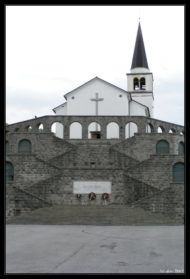 Ossuary above Kobarid by dkas