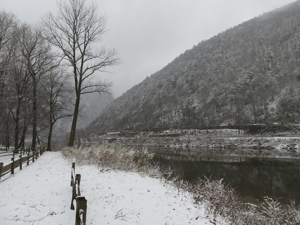 Delaware Water Gap National Recreation Area by Adam Elmquist