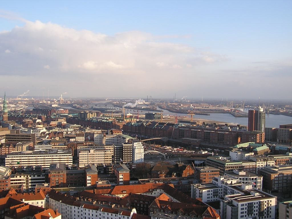 Blick auf die Speicherstadt Hamburg by Peter Sangermann