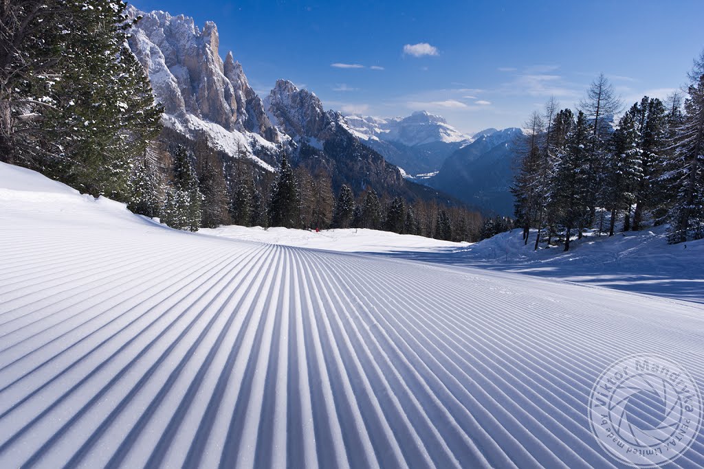 In my world / ski area Catinaccio by Viktor Mandryka