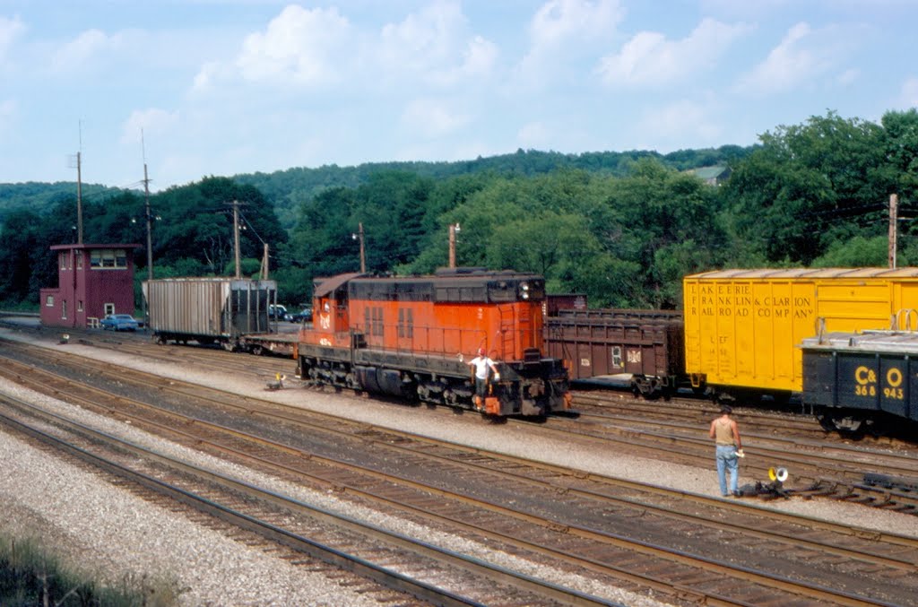 Bessemer & Lake Erie Railroad EMD SD7 No. 454 at Butler, PA by Scotch Canadian