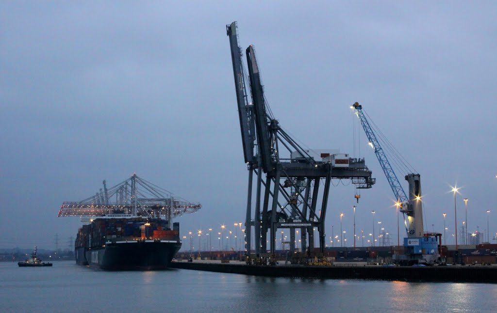 'NYK Oceanus' leaving Southampton Container Port! by chrisf1950