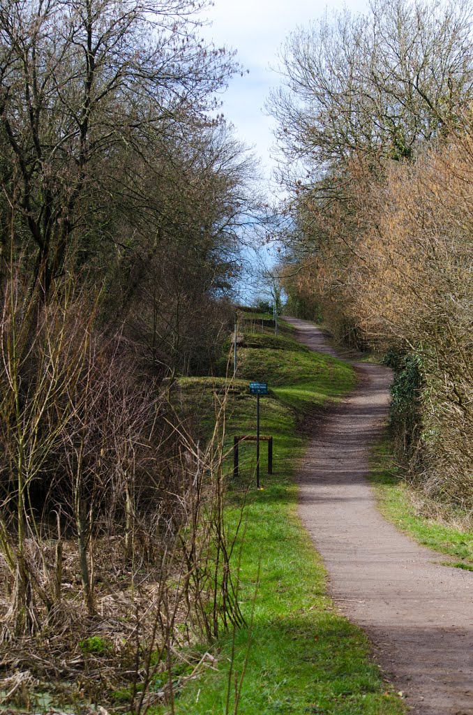 L8 Cefn Bottom Lock by Lee Bolton