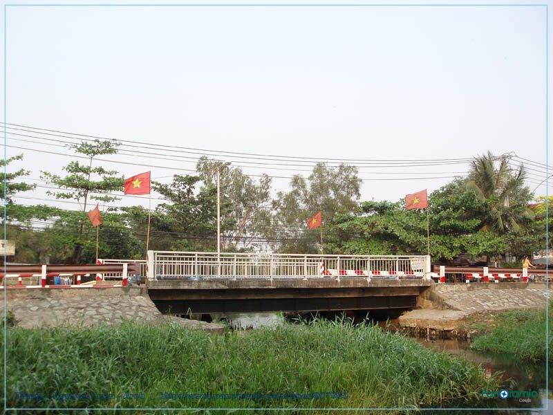 Cầu - Bà Lát - Bridge by Vietnam - Paracels