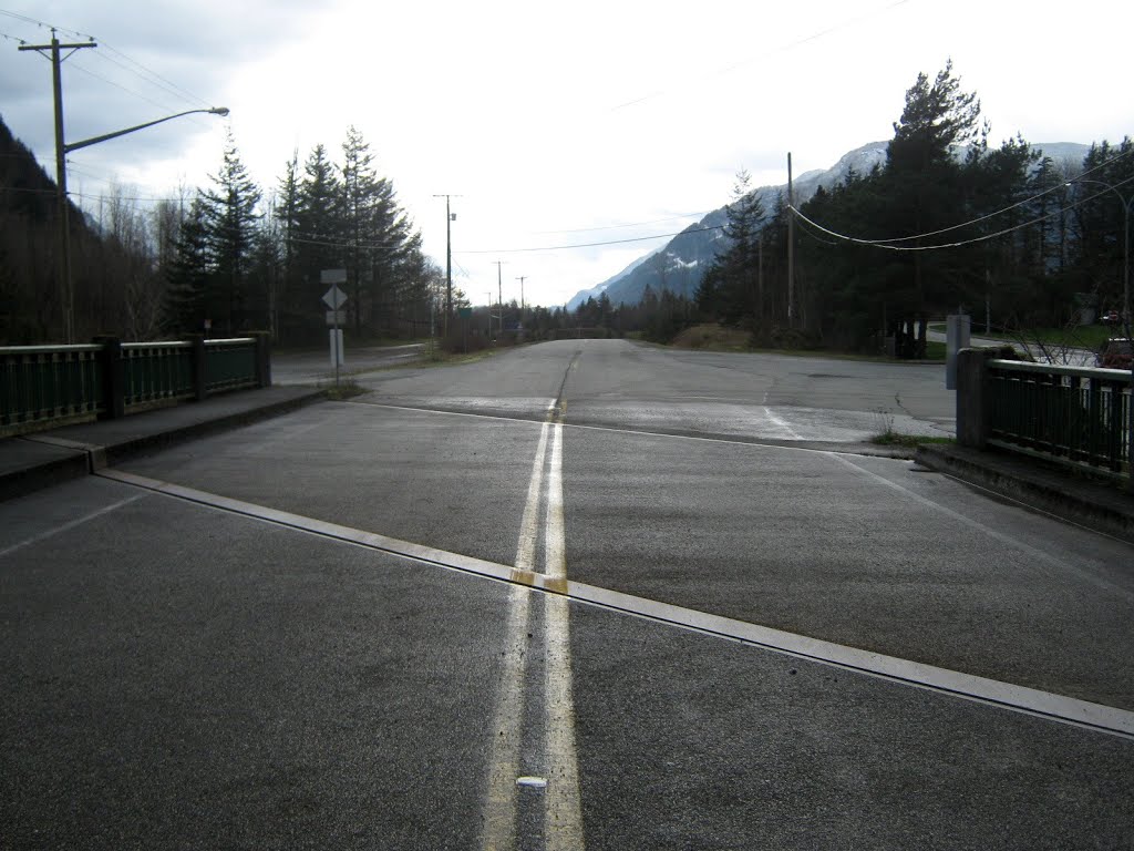 Trans-Canada Highway; old Hunter Creek Bridge (1963) by Bad Biker