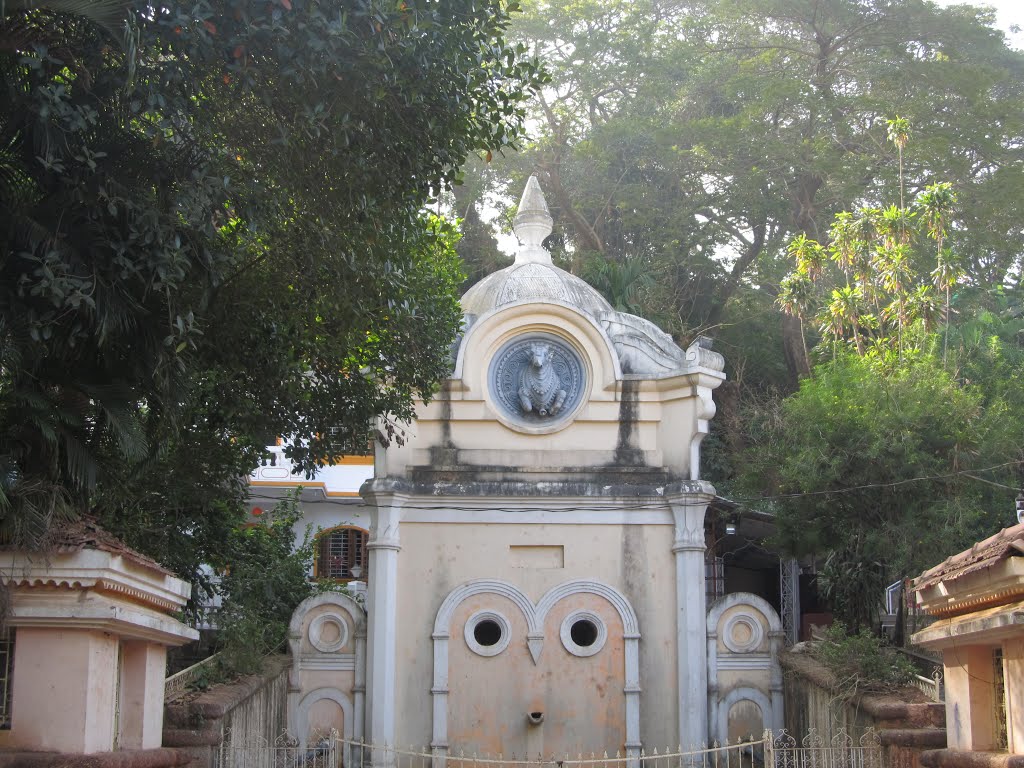 Красивый храм, кажется Shri Sai Baba Mandir by Dmitry.Rozhdestvensky