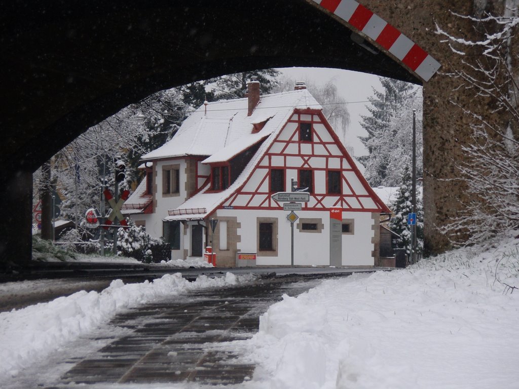 Ehemaliges Zollhaus, Ostern 2008 by centipede