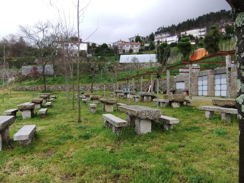 Parque da Igreja Pinheiro Guimarães by JoaquimRebelo