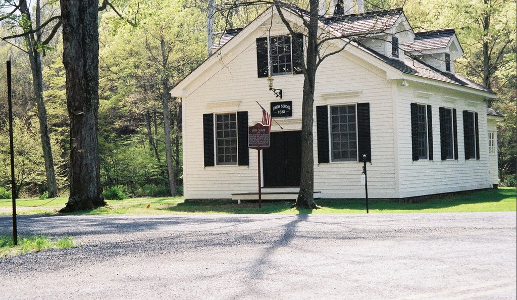 Union Schoolhouse-1851 by sfcardwell