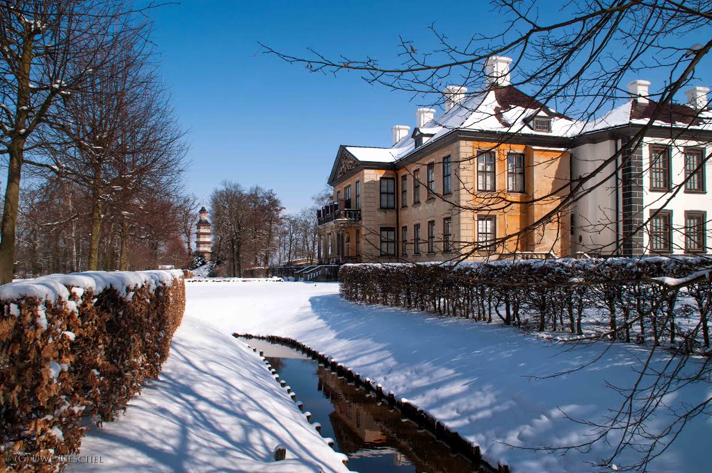 Winterliches Schloss Oranienbaum 20.03.2013 by Uwe Rieschel