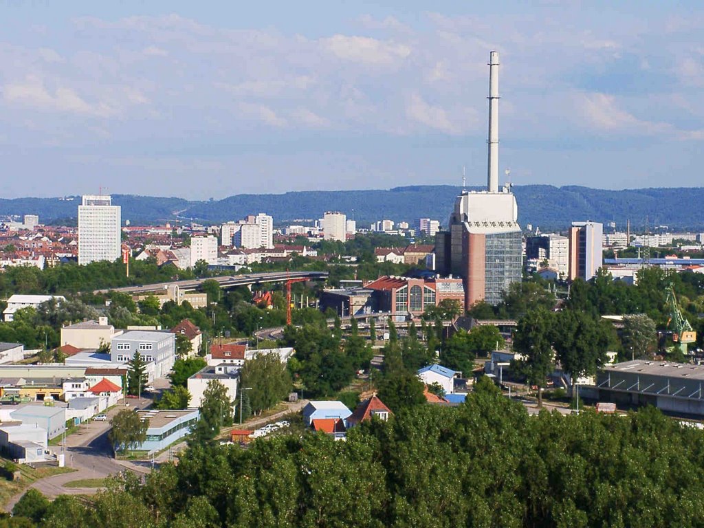 Altes Heizkraftwerk und Blick Richtung Stadtmitte von Karlsruhe by world of pictures by KlausH