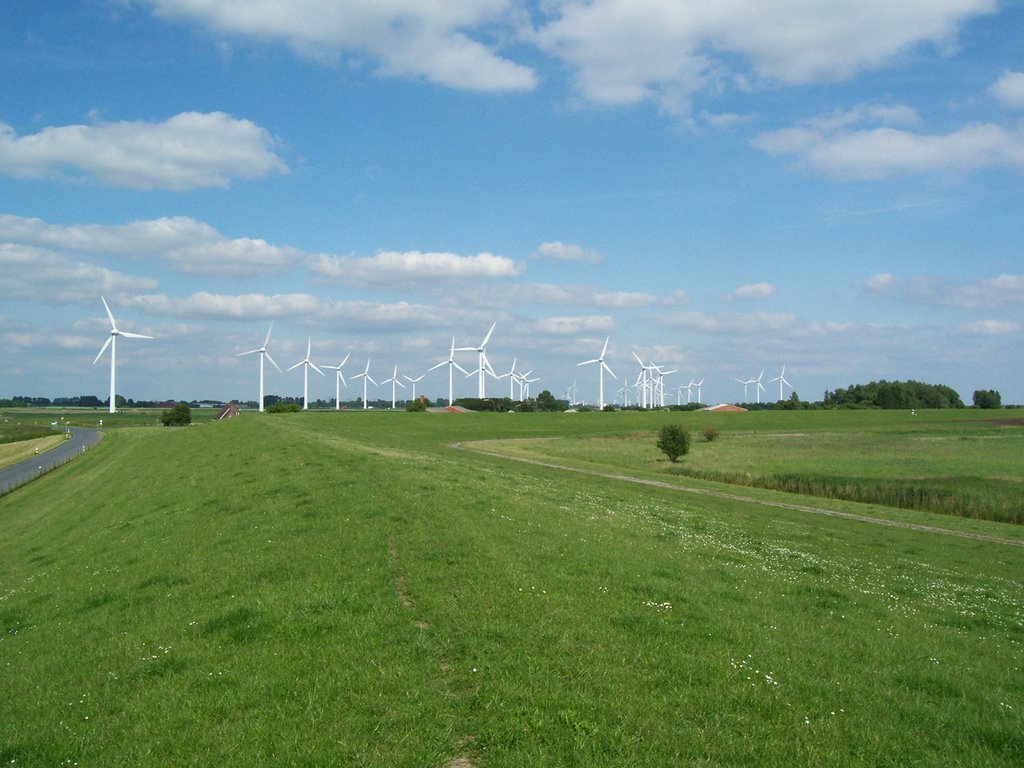 Windpark nahe der Knock bei Emden by MicJ