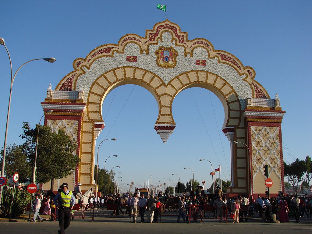 Arco de Entrada a La Feria de Sevilla.- 2007. by Ernesto Lorenzo