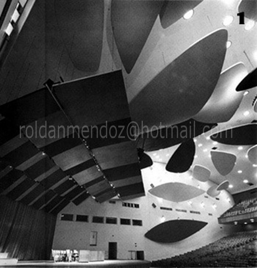 Escenario Aula Magna. con las "Nubes Acusticas" de A. Calder. Universidad Central de Venezuela. (1953) Arq.Carlos Raúl Villanueva. by Roldan_Mendoza_Venez…