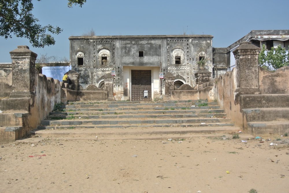 Mahant Palace Gaya India by werayut