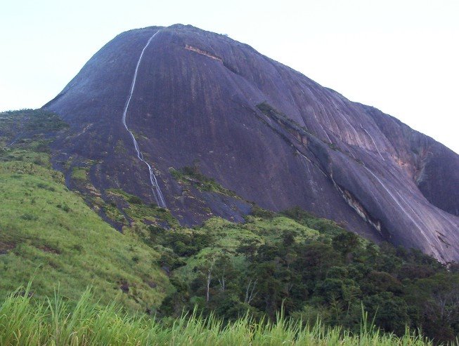 Pedra chorando by rogeriodad