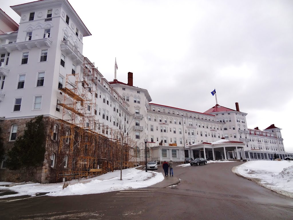 Omni Mount Washington Hotel, Bretton Woods New Hampshire by Taoab