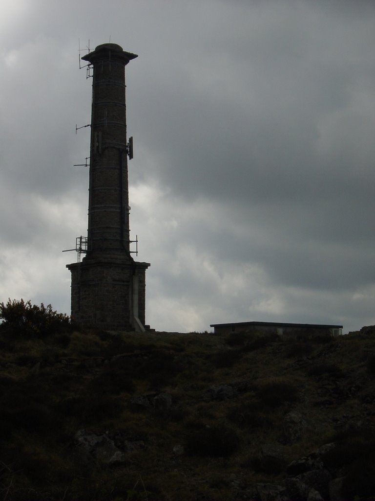 Kit hill stack, rain coming by Mark e Smith