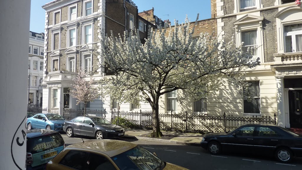 View onto Castletown Road by markpoppleton