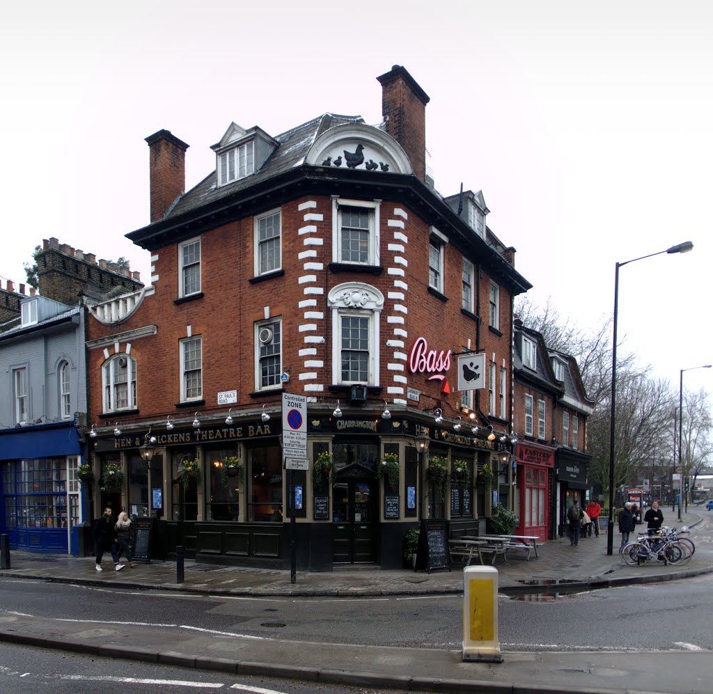 Hen and Chickens Theatre Pub by N19±