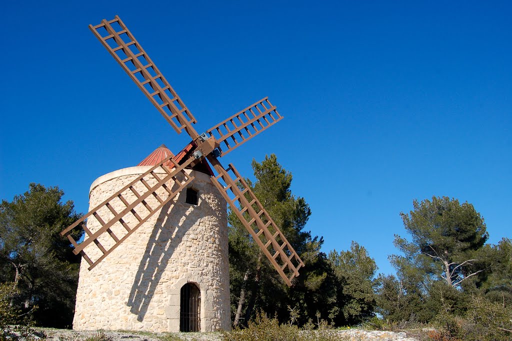 Le Moulin de Rousset (Bouches-du-Rhône) by Bernard Bost