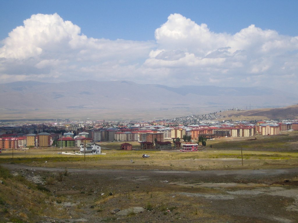 View of Erzurum from Palandöken, Erzurum, Turkey by silwi