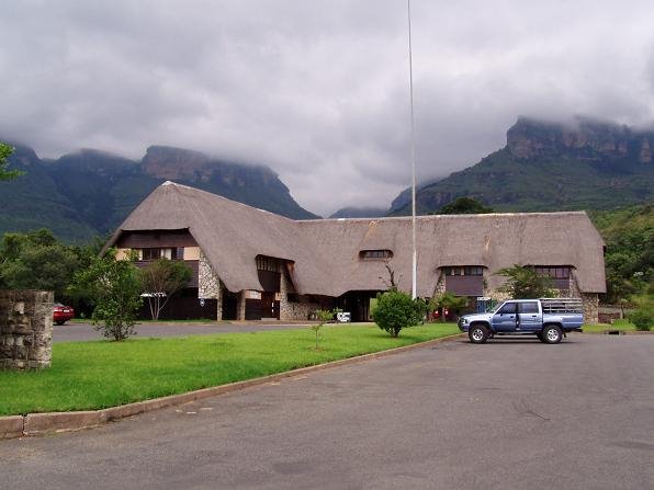 Royal Park-Drakensberg by Sebastian Sehnal